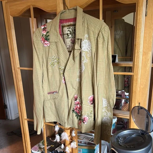 Johnny Was Beige Floral Embroidered Blazer - Picture 6 of 8